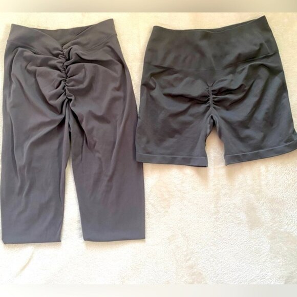 10 - Piece MASSIVE YOGAWEAR BUNDLE! - NWT - Picture 5 of 7